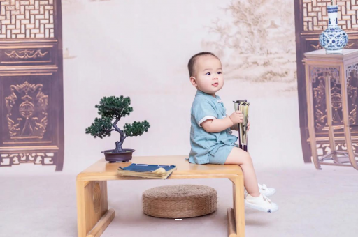 驻马店四个月宝宝可以坐着吗